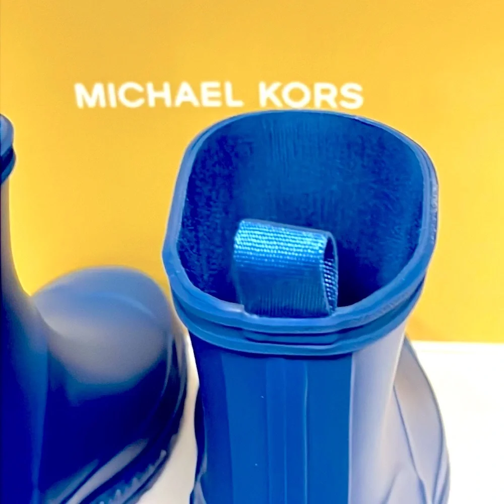 Michael Kors boots sizes 8, 10, or size 11